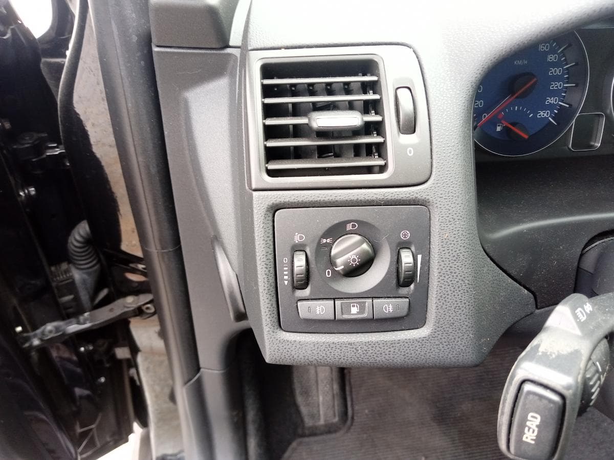 Volvo C30 R Design 1.6 D · Ano 2011 — imagen 27