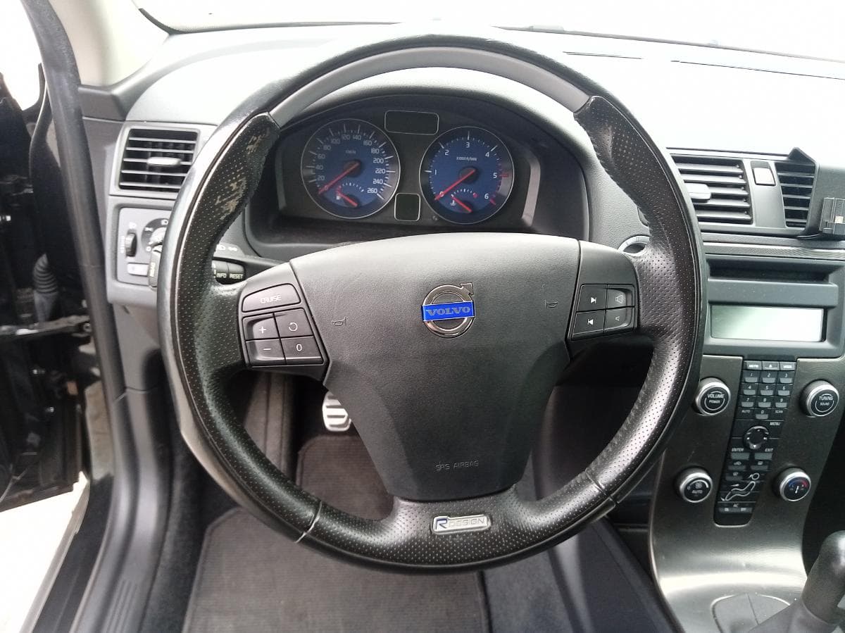 Volvo C30 R Design 1.6 D · Ano 2011 — imagen 30