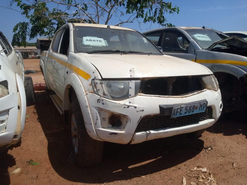 MITSUBISHI TRITON · Mocuba