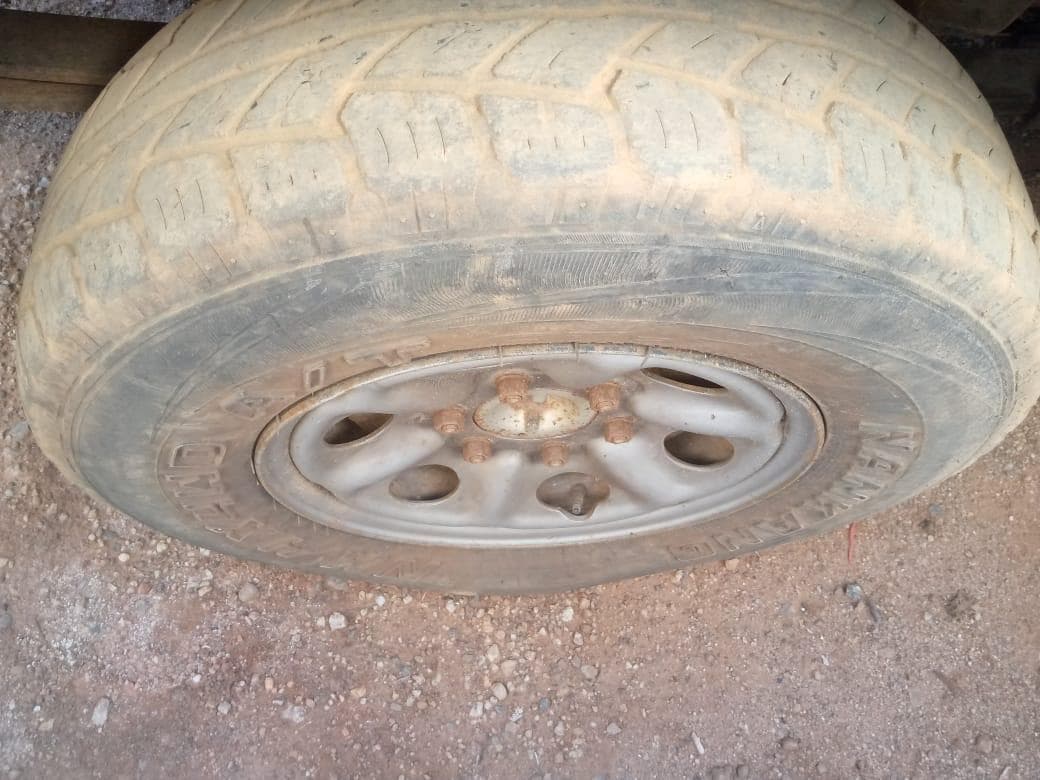 NISSAN HARDBODY 2.5 · Mocuba — imagen 10