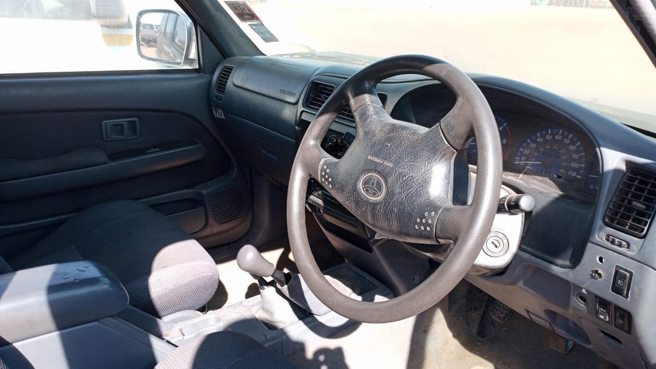TOYOTA HILUX · Mocuba — imagem 7