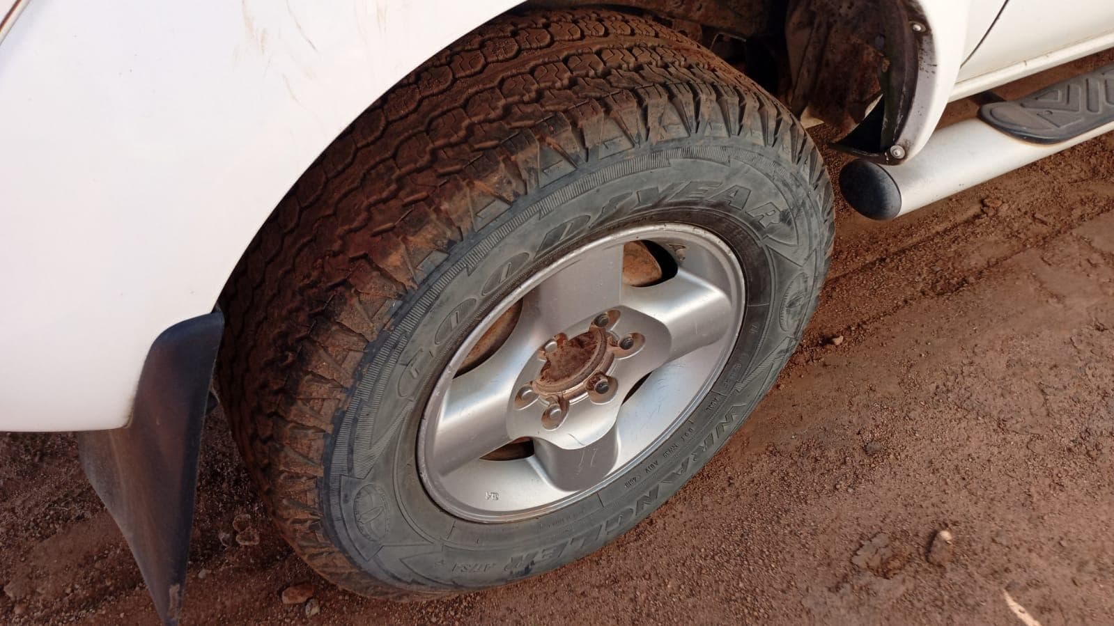 NISSAN Hardbody · Mocuba — imagem 12