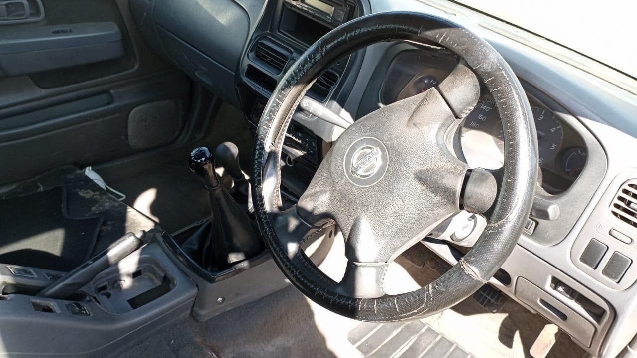 NISSAN Hardbody · Mocuba — imagem 14