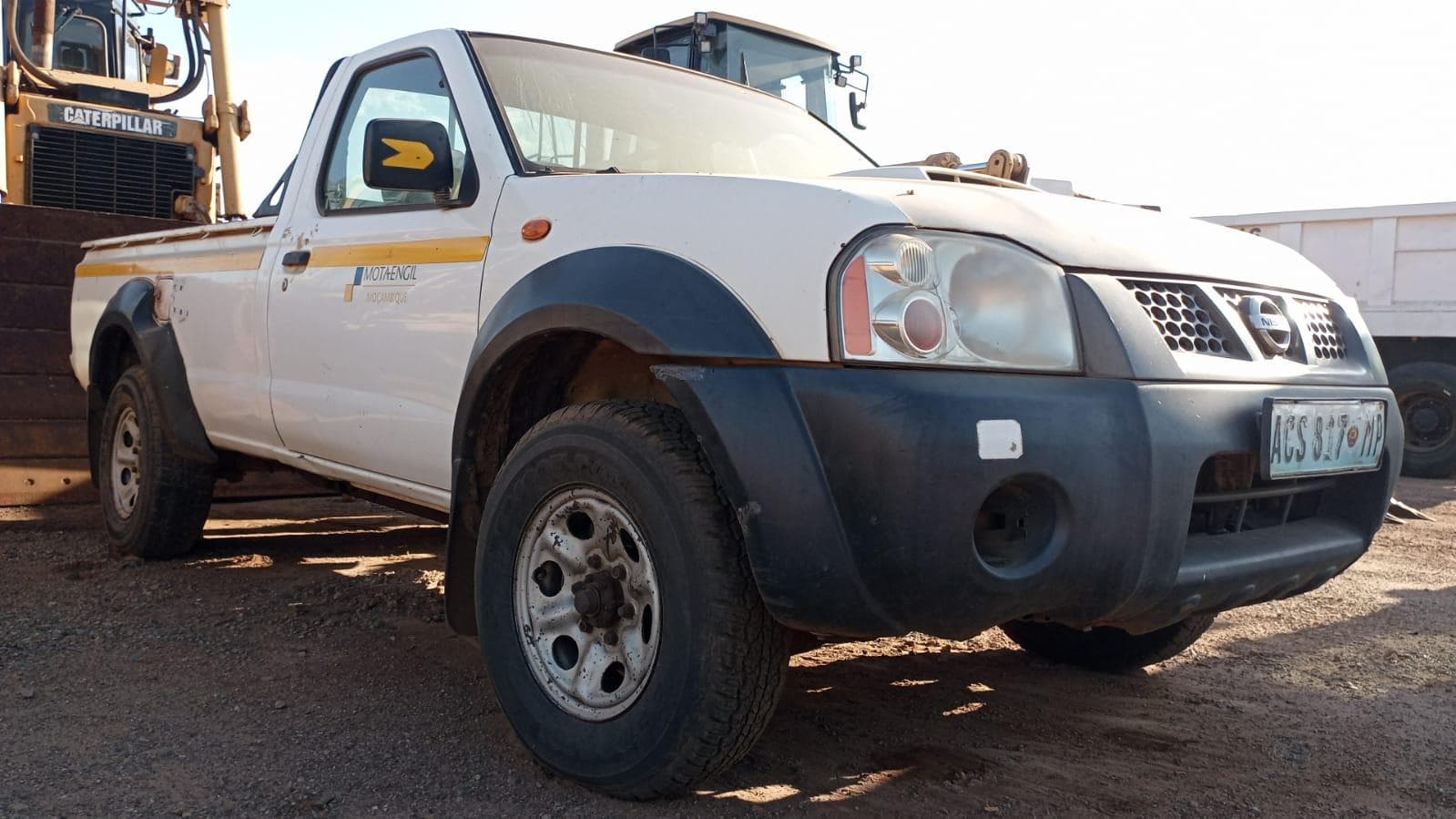 NISSAN HARDBODY 2.5 · Mocuba — imagem 2