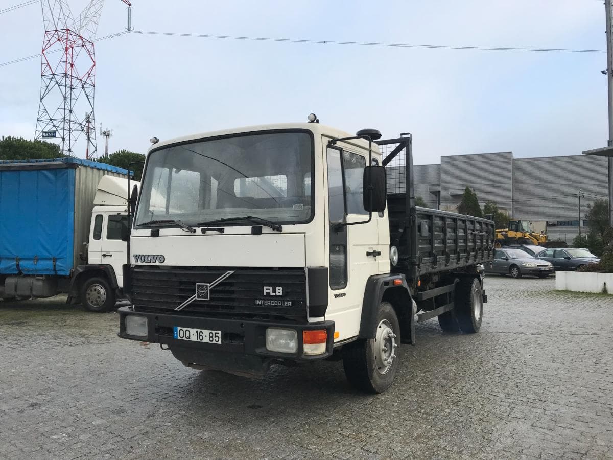 Volvo FL6 Tribasculante · Ano 1991 — image 3