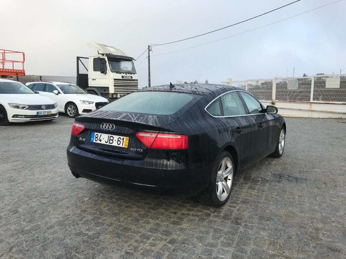 Audi A5 2.0 TDI · Ano 2010 — image 11
