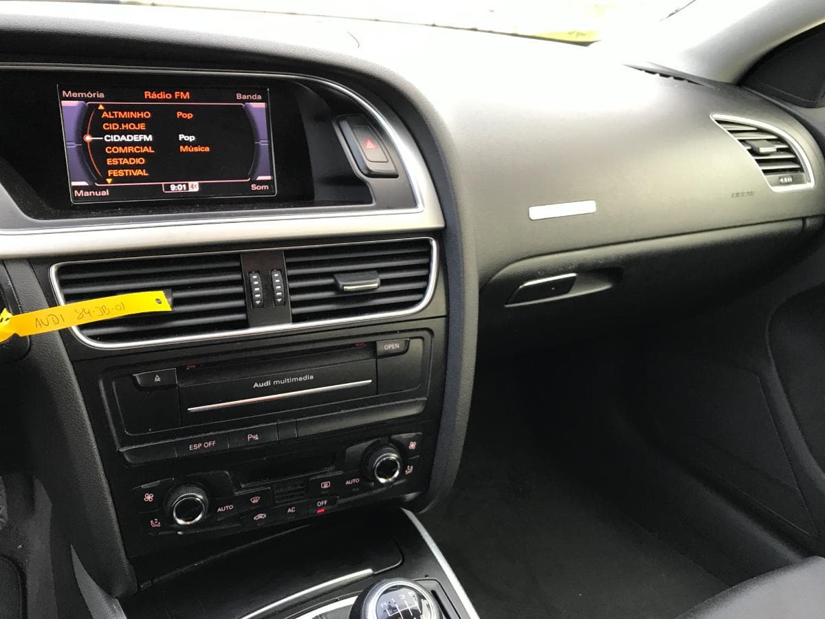 Audi A5 2.0 TDI · Ano 2010 — image 24