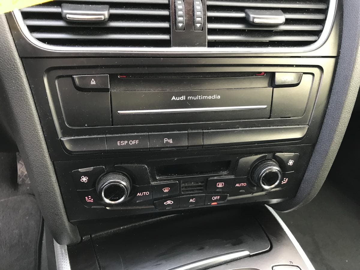 Audi A5 2.0 TDI · Ano 2010 — image 27