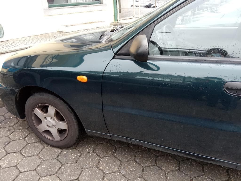 Daewoo Lanos · Ano 2001 — imagen 2