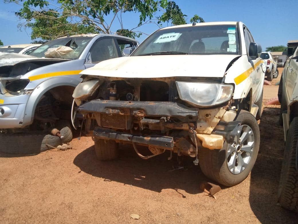 MITSUBISHI TRITON · Mocuba