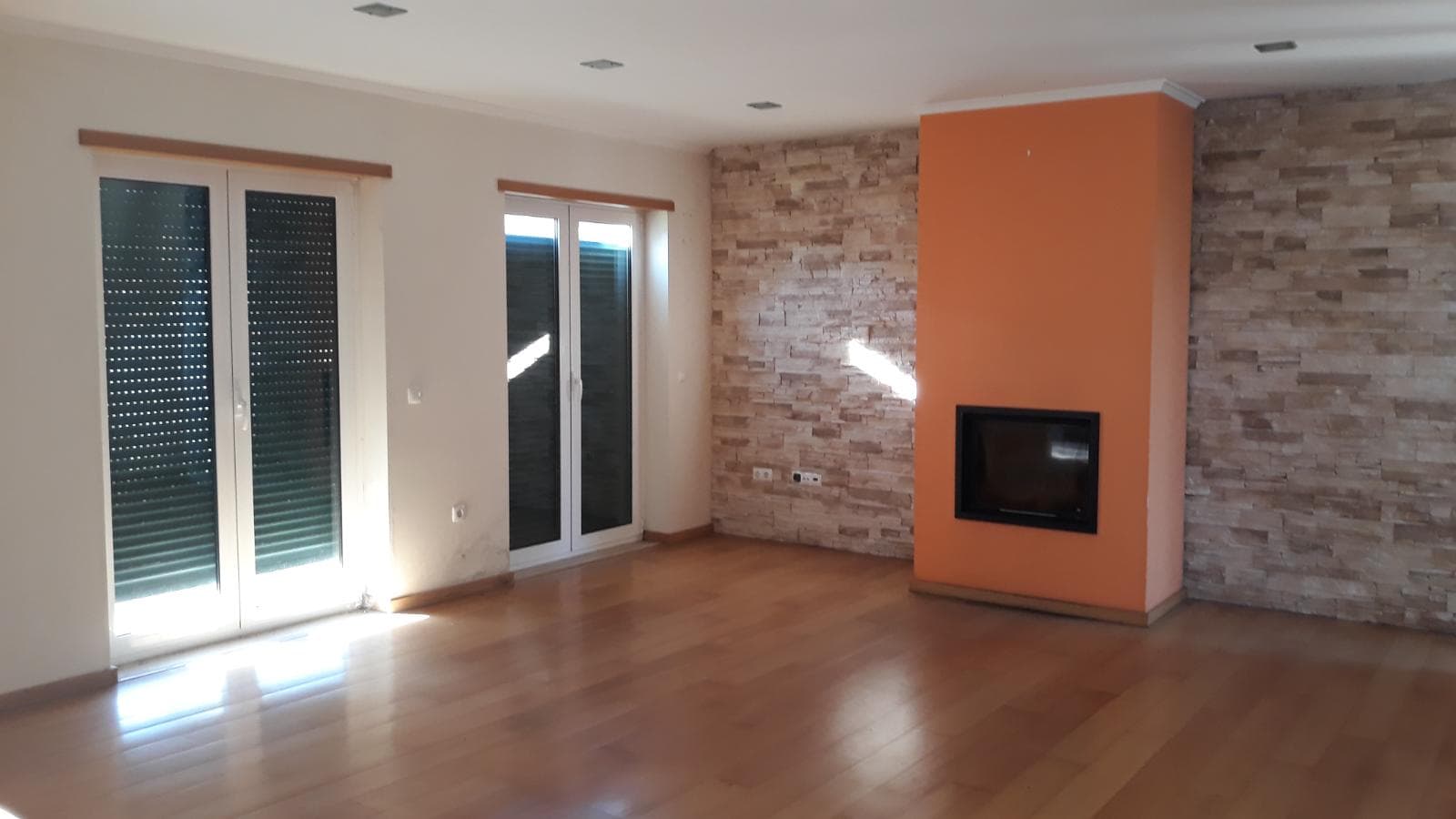 Moradia V4 + Terreno · Cantanhede — imagen 4