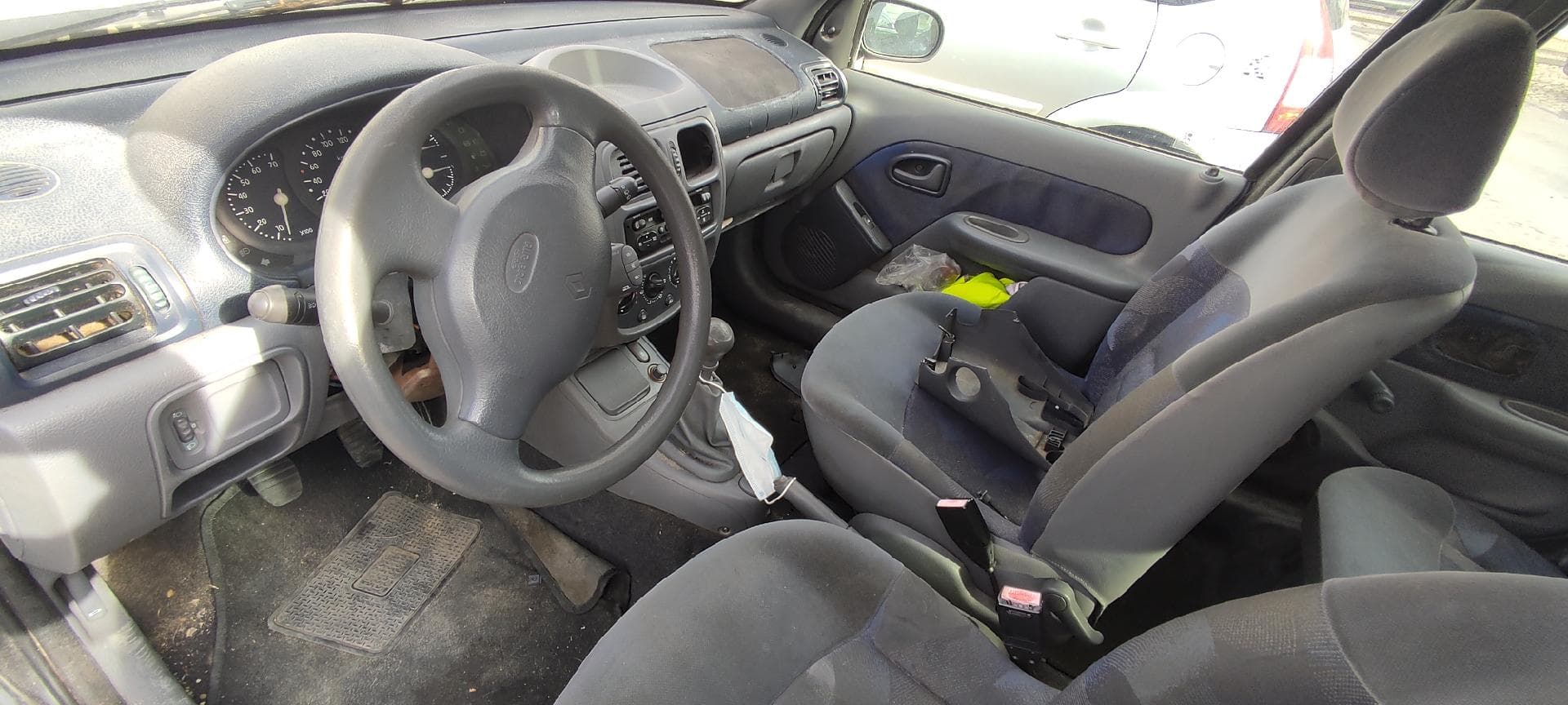 RENAULT CLIO — imagen 5
