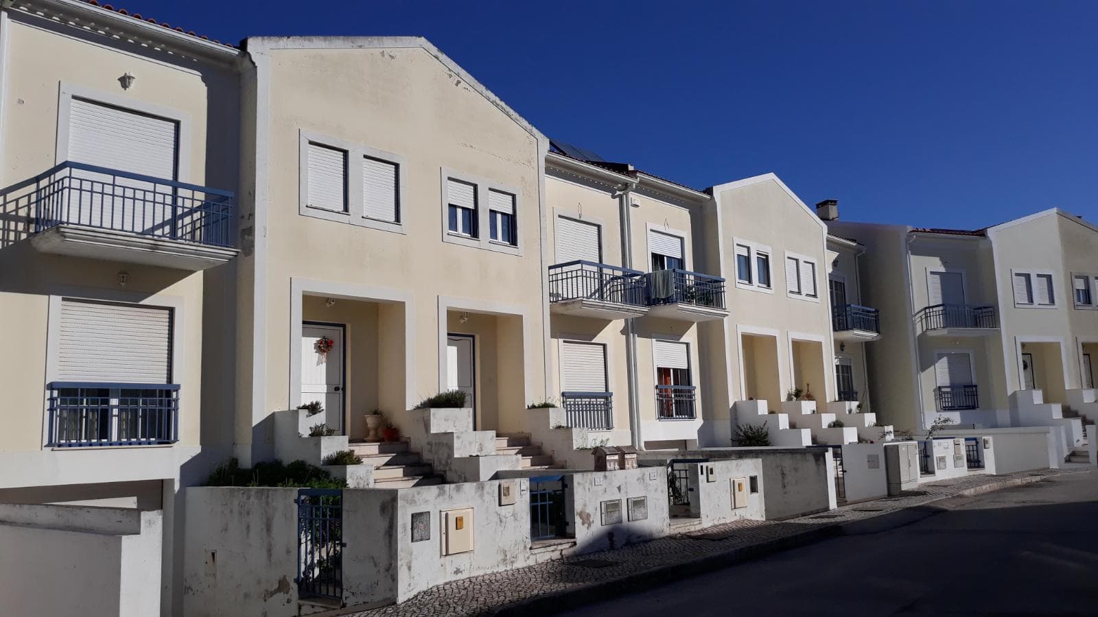 Moradia V3 · Porto de Mós, Leiria — imagem 1