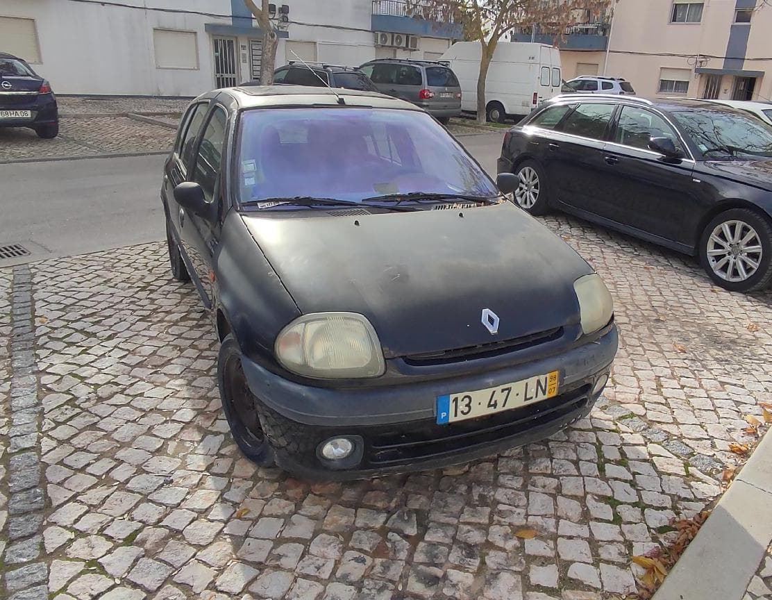 RENAULT CLIO — imagen 1