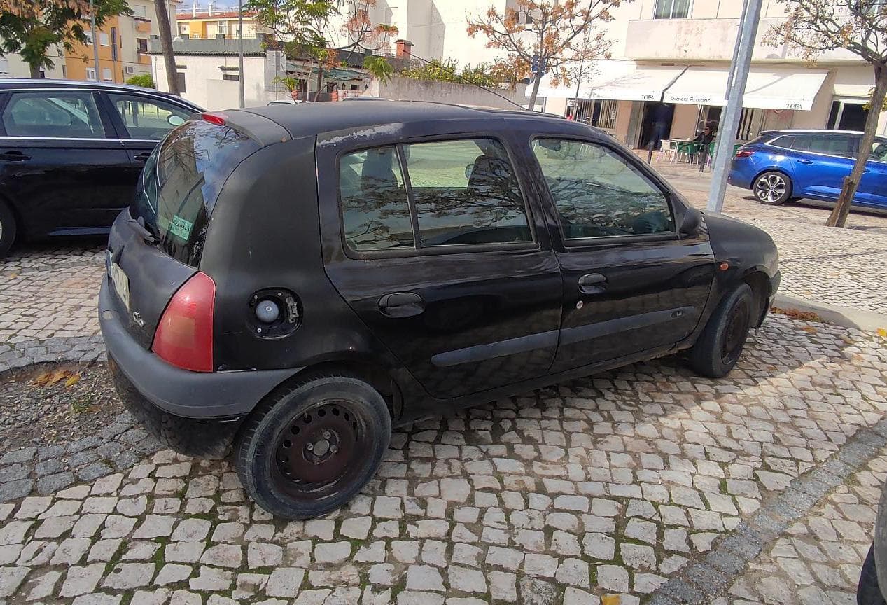 RENAULT CLIO — imagen 3