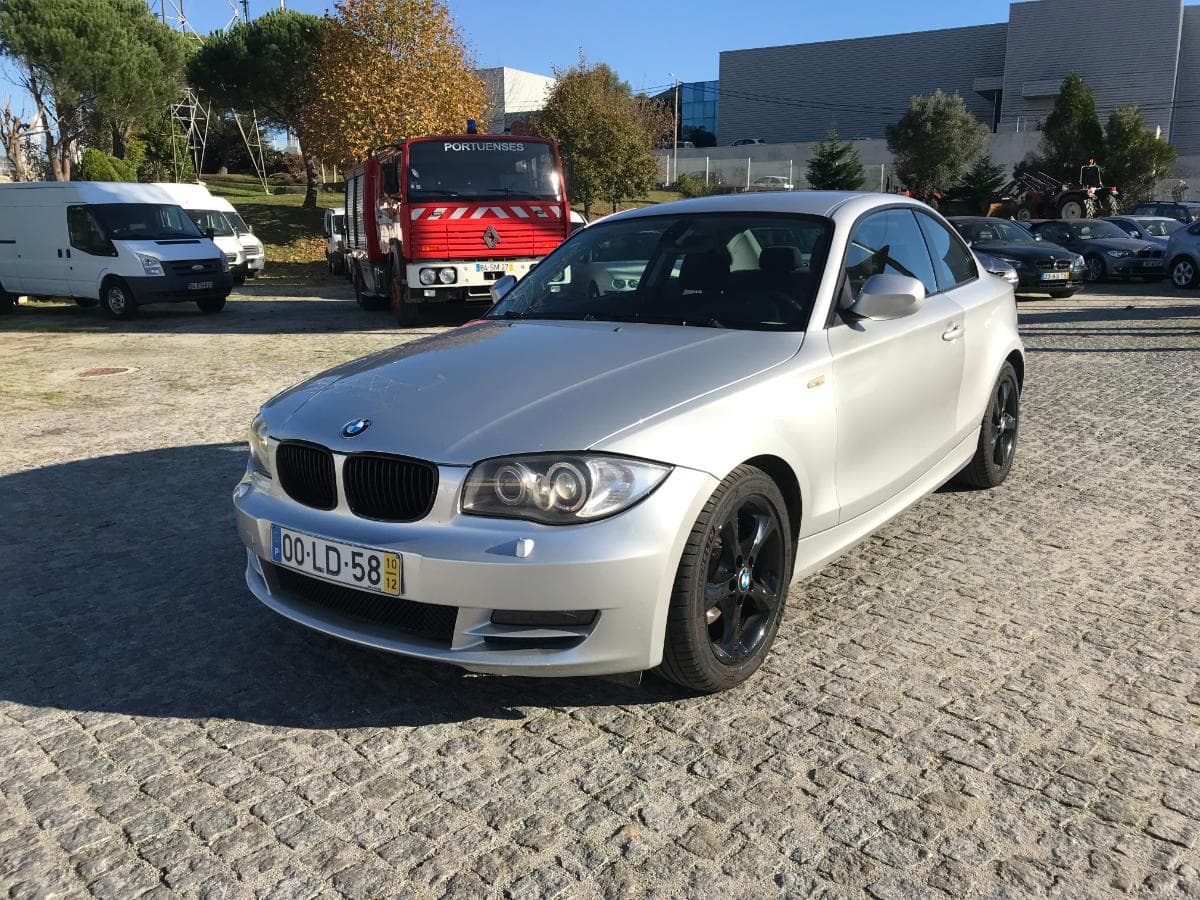 BMW 118 D Coupé · Ano 2010 — imagen 5