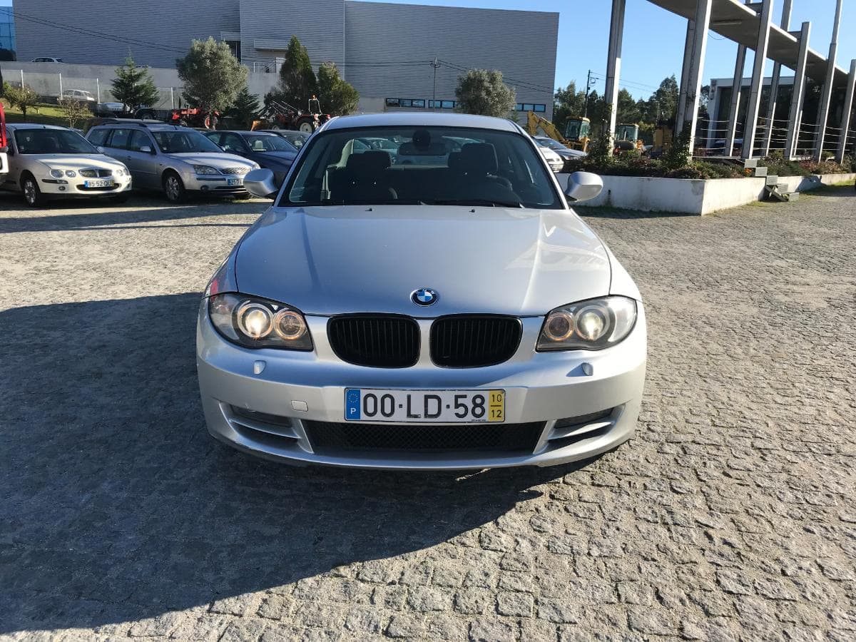 BMW 118 D Coupé · Ano 2010 — imagen 2