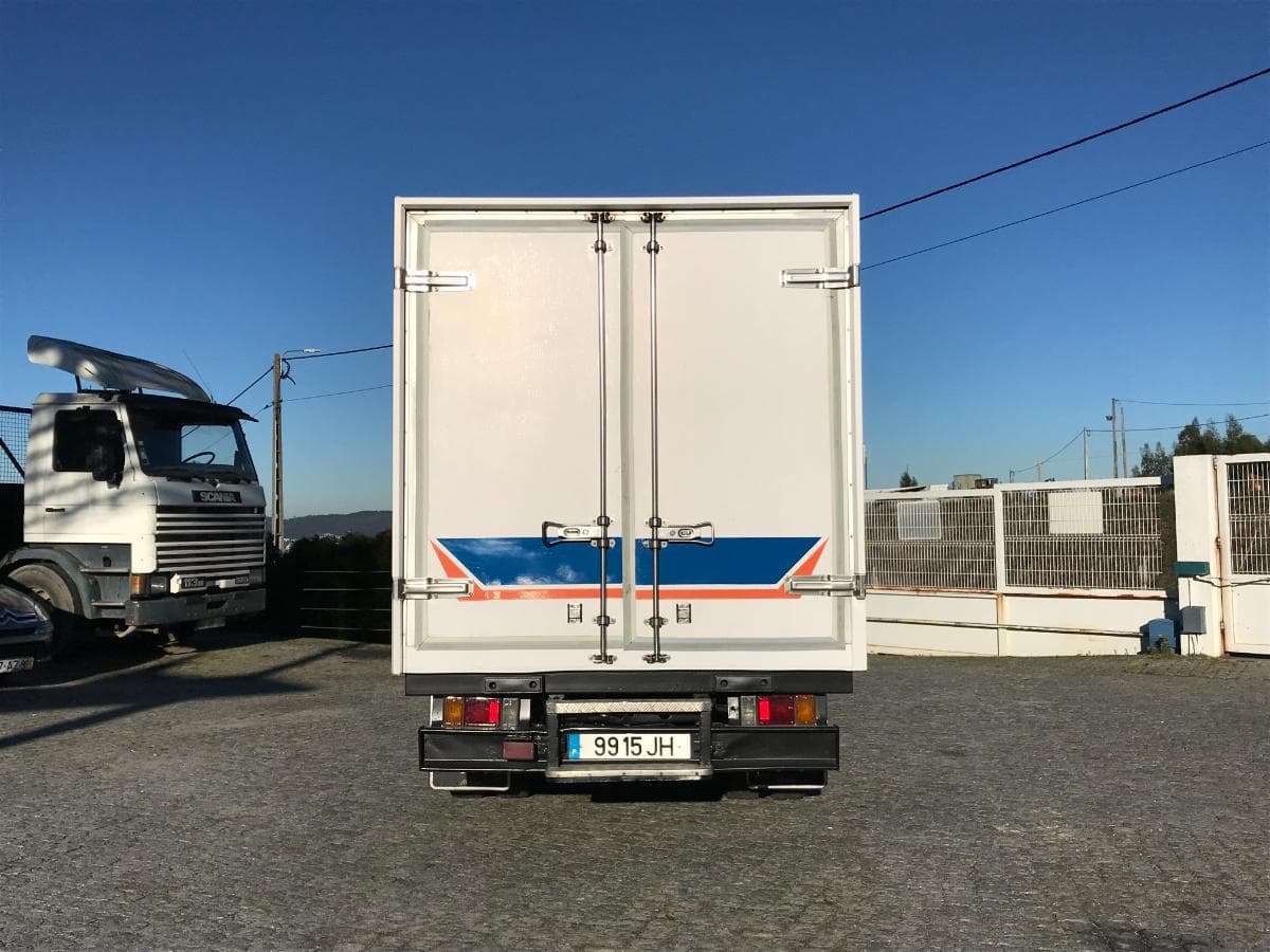 Isuzu NKR 3.1D Com Caixa de Frio · Ano 1997 — imagem 5