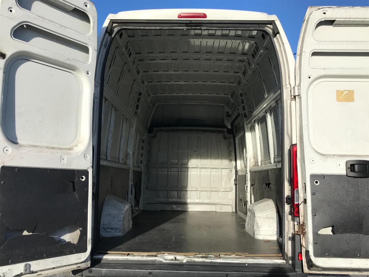 Peugeot Boxer 2.0 Blue HDI · Ano 2016 — imagem 8