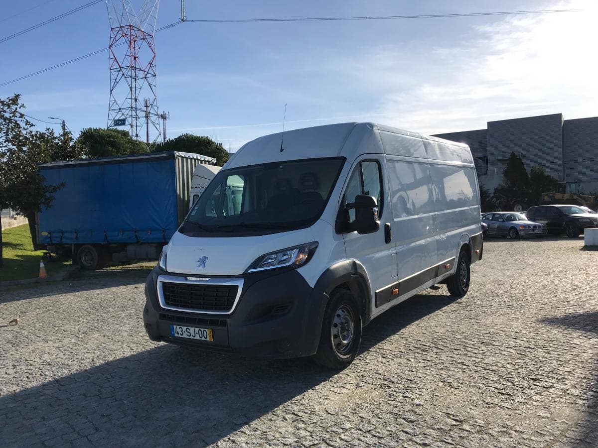 Peugeot Boxer 2.0 Blue HDI · Ano 2017 — imagem 5