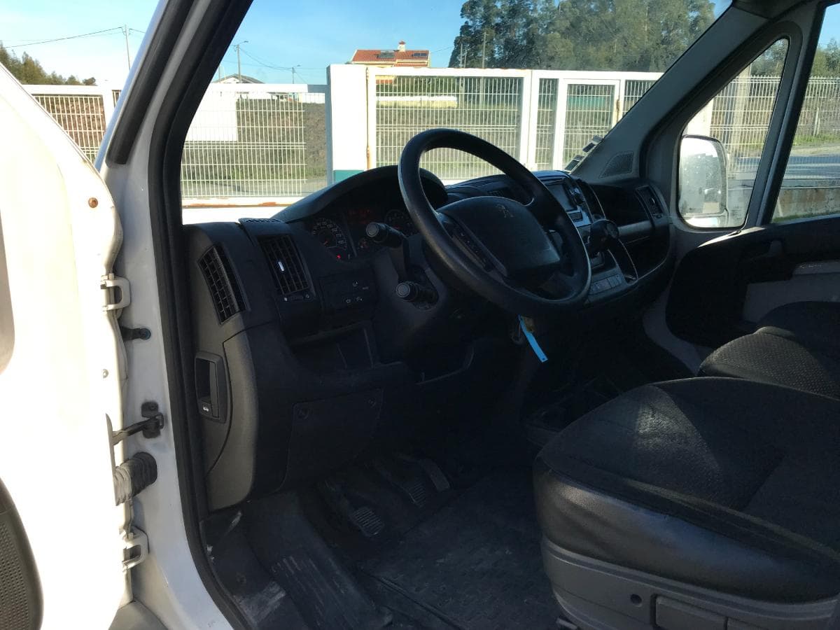 Peugeot Boxer 2.0 Blue HDI · Ano 2017 — imagem 21
