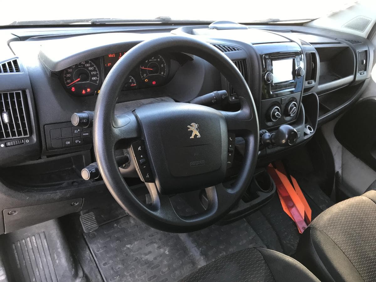Peugeot Boxer 2.0 Blue HDI · Ano 2017 — imagem 27