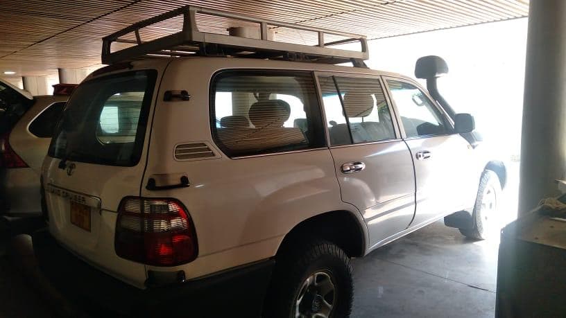 Toyota Land Cruiser · — image 7