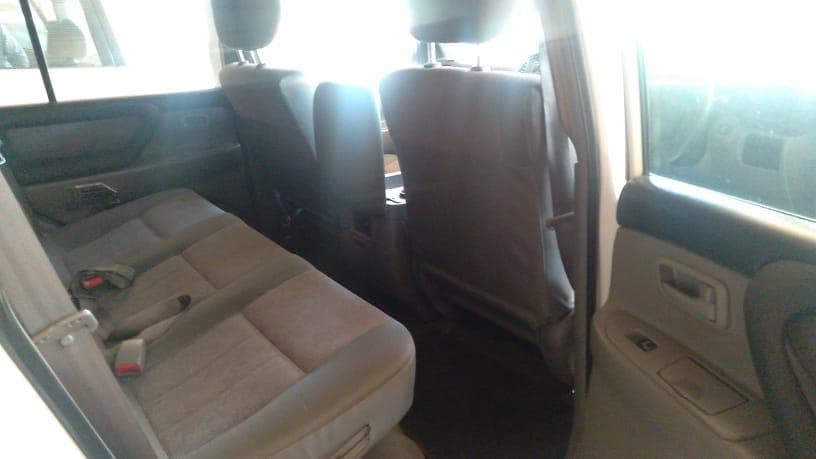 Toyota Land Cruiser · — image 8