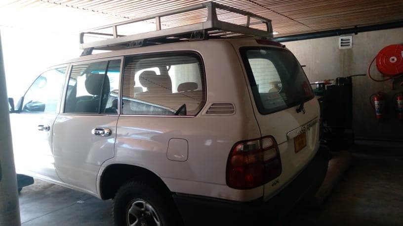 Toyota Land Cruiser · — image 11