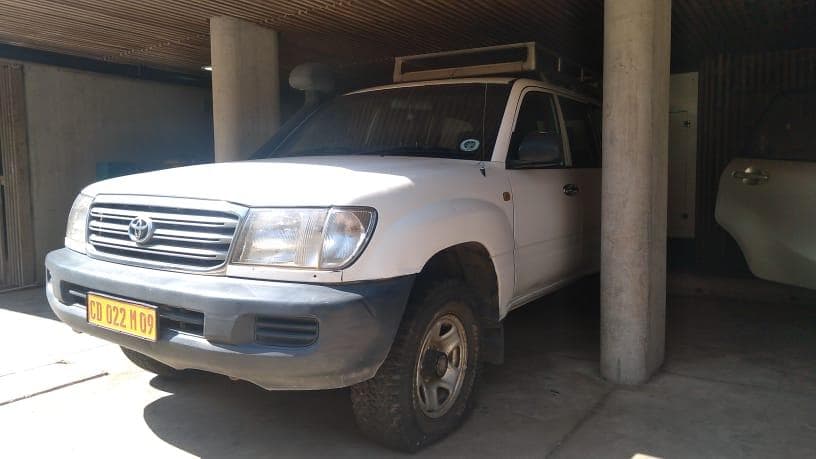Toyota Land Cruiser · — image 3