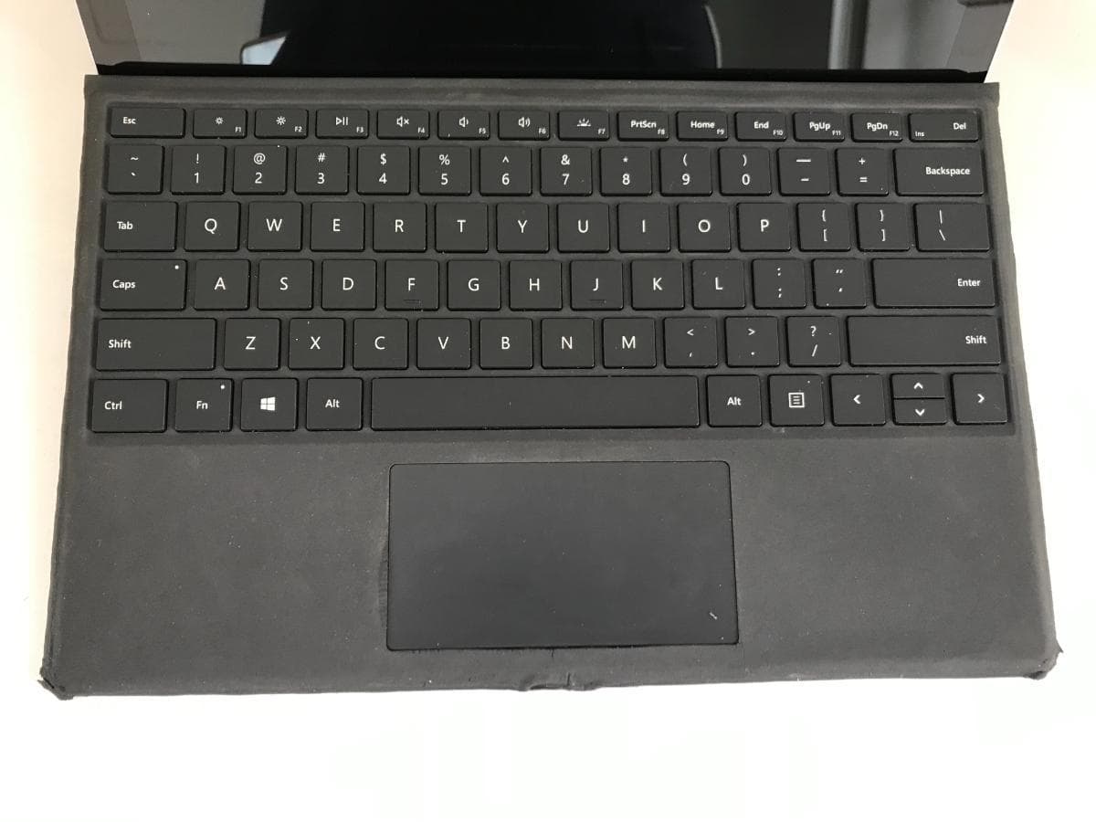 Microsoft Surface Pro 5 — image 4