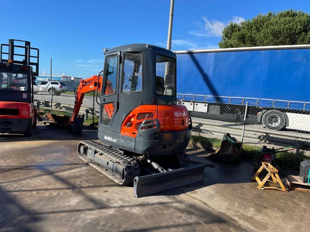 Mini Giratória Kubota KX 101 3 — imagen 3