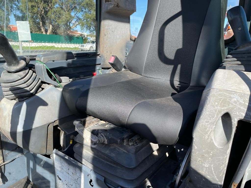 Mini Giratória Kubota KX 101 3 — imagen 5