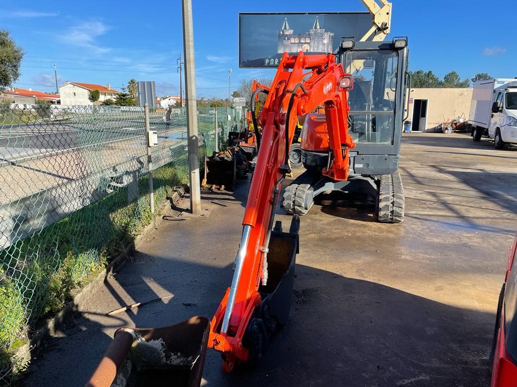 Mini Giratória Kubota KX 101 3 — imagen 2