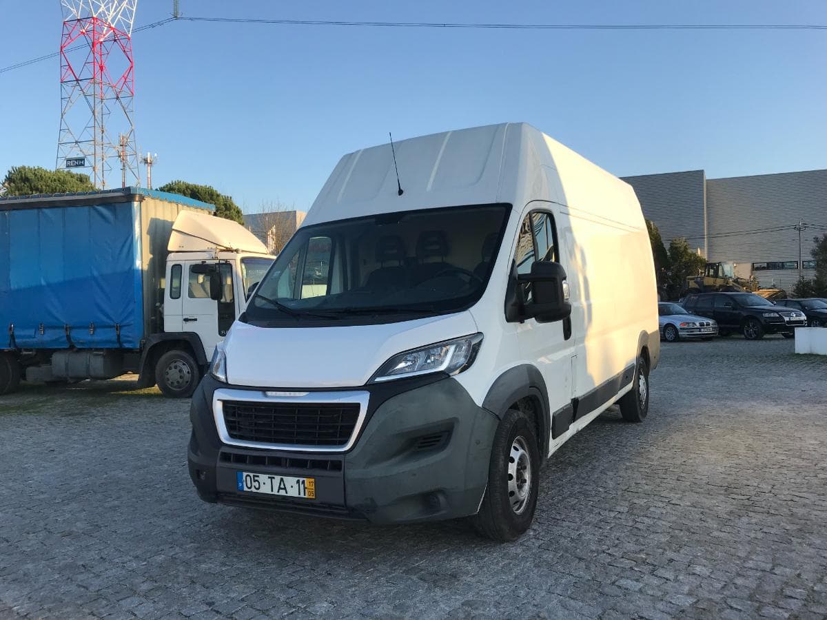 Peugeot Boxer 2.0 Blue HDI · Ano 2017 — imagem 5