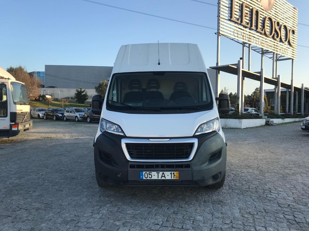 Peugeot Boxer 2.0 Blue HDI · Ano 2017 — imagem 2