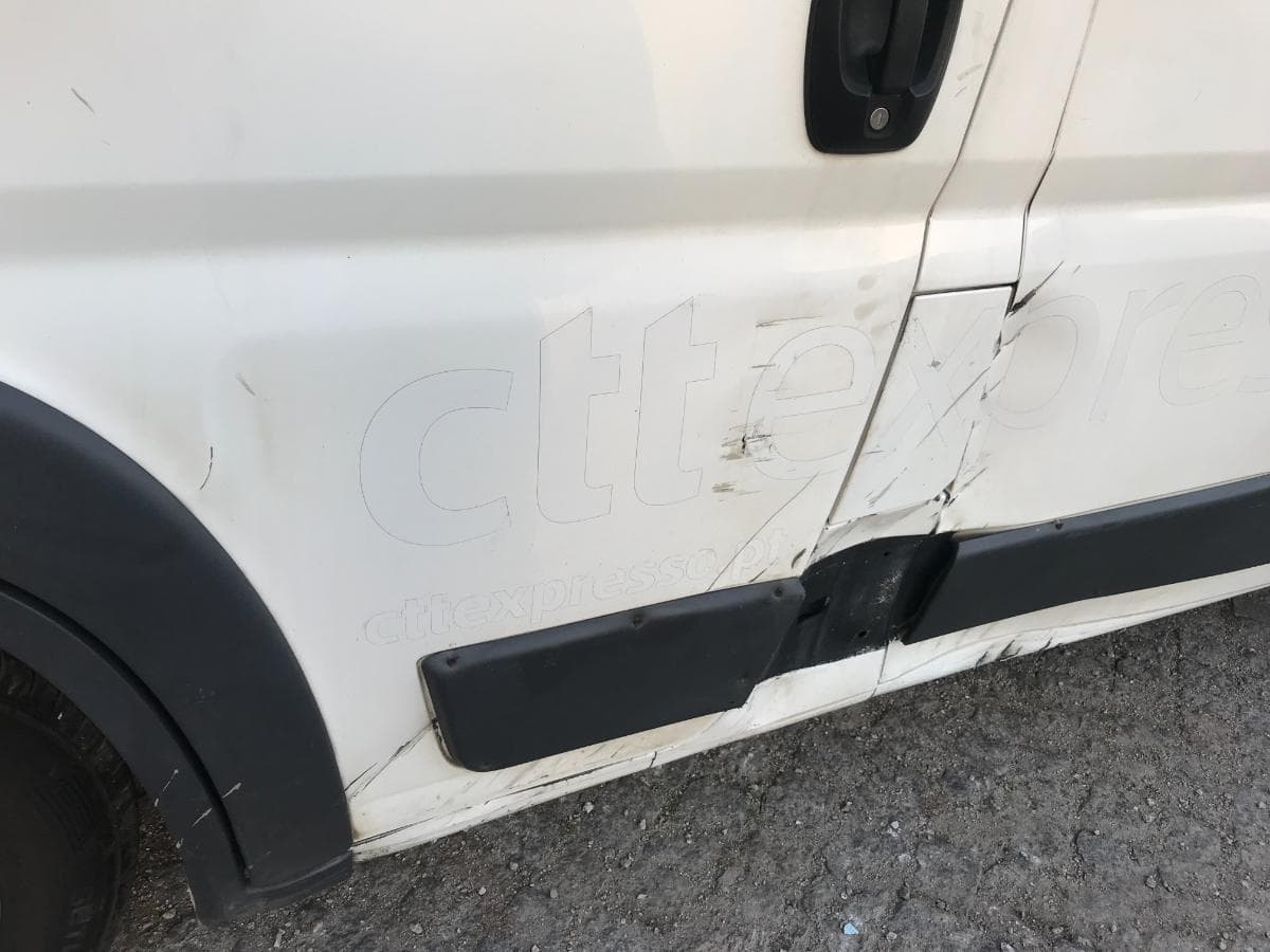 Peugeot Boxer 2.0 Blue HDI · Ano 2017 — imagem 13