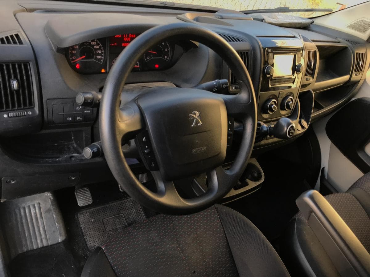 Peugeot Boxer 2.0 Blue HDI · Ano 2017 — imagem 22