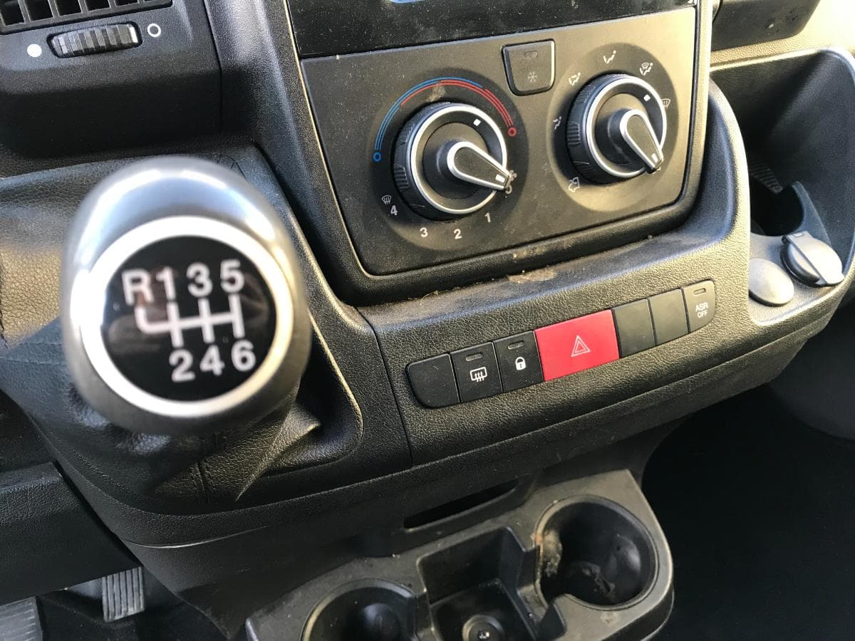 Peugeot Boxer 2.0 Blue HDI · Ano 2017 — imagem 28