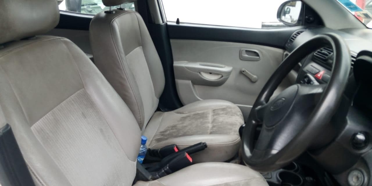 Kia Picanto · — image 5