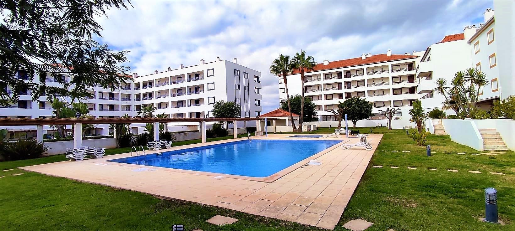 Proporções de Áreas Comuns de Edifício · Loulé — imagem 1