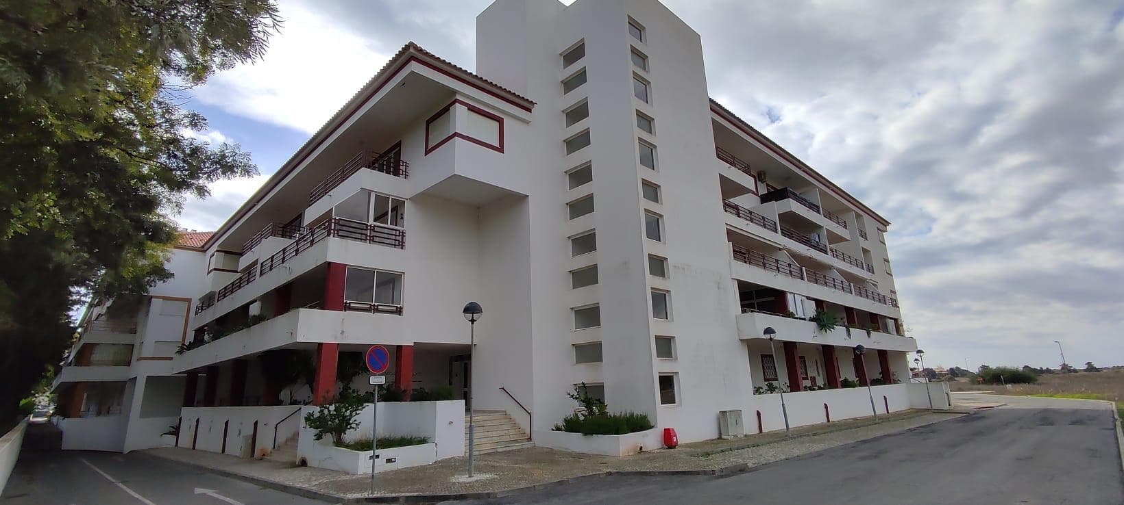 Proporções de Áreas Comuns de Edifício · Loulé — imagem 21