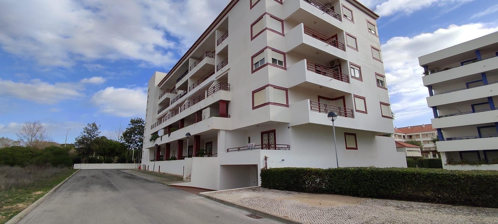 Proporções de Áreas Comuns de Edifício · Loulé — imagem 22