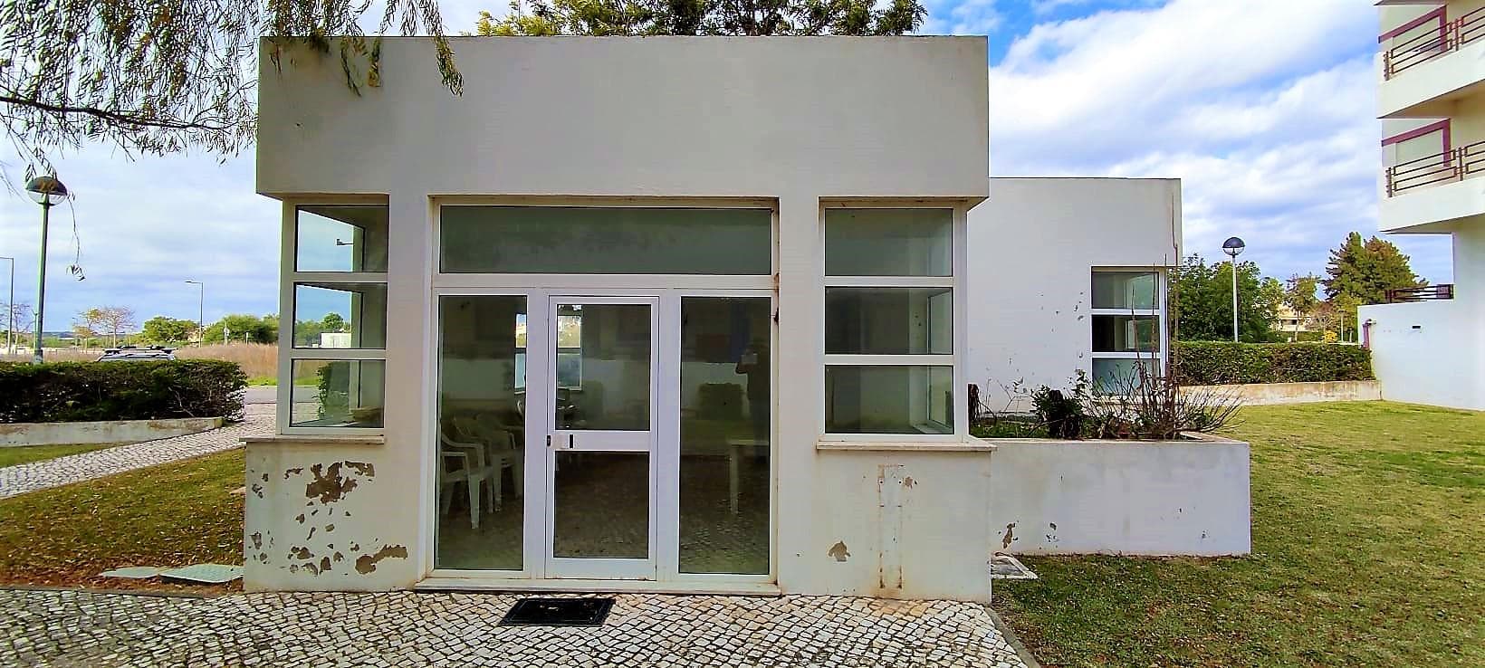 Proporções de Áreas Comuns de Edifício · Loulé — imagem 6