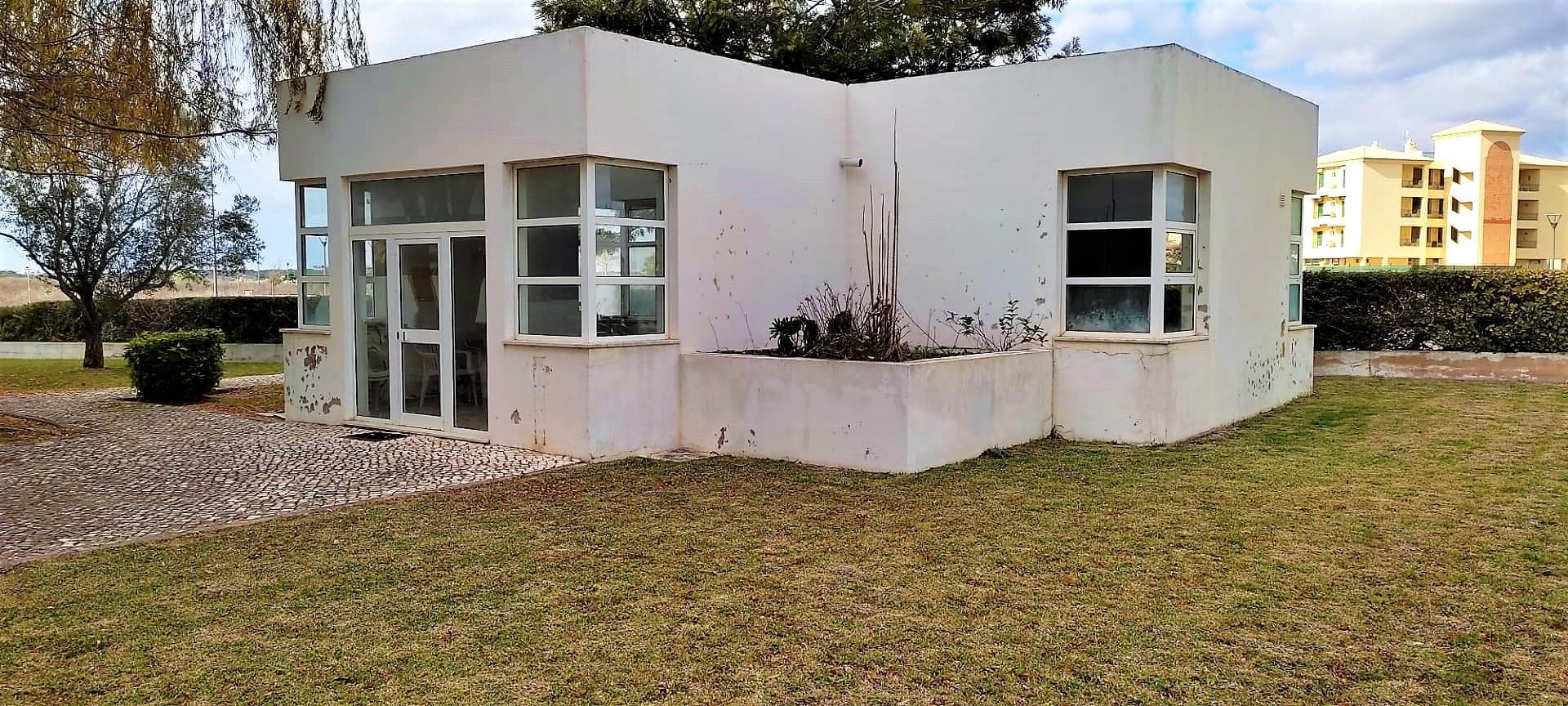 Proporções de Áreas Comuns de Edifício · Loulé — imagem 2