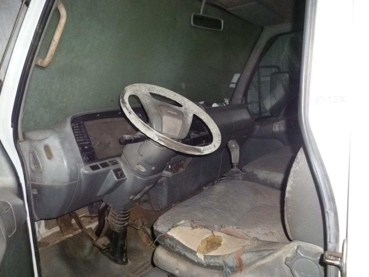 Mitsubishi Canter — imagem 3