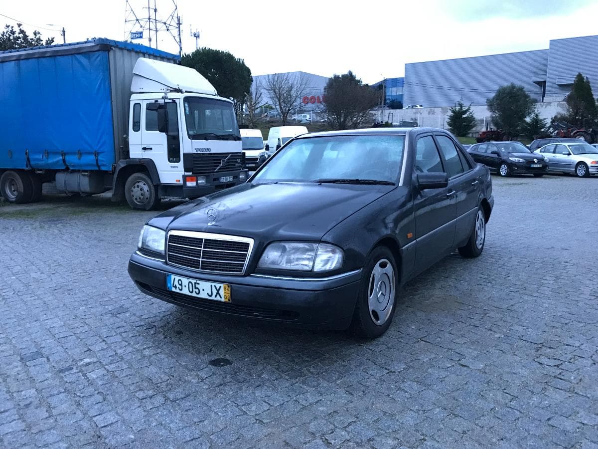 Mercedes-Benz C250 D · Ano 1994 — imagem 3