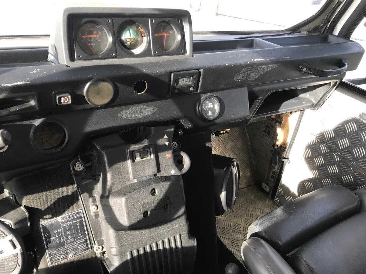 UMM Alter II 2.5 Td Cabrio · Ano 1991 — imagem 10
