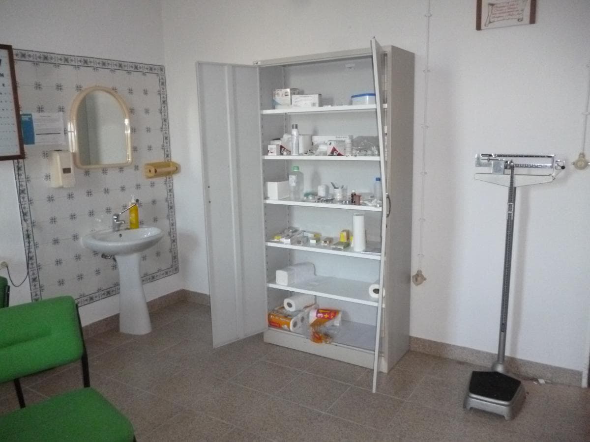 Posto Médico + Equipamento de hotelaria — imagem 9