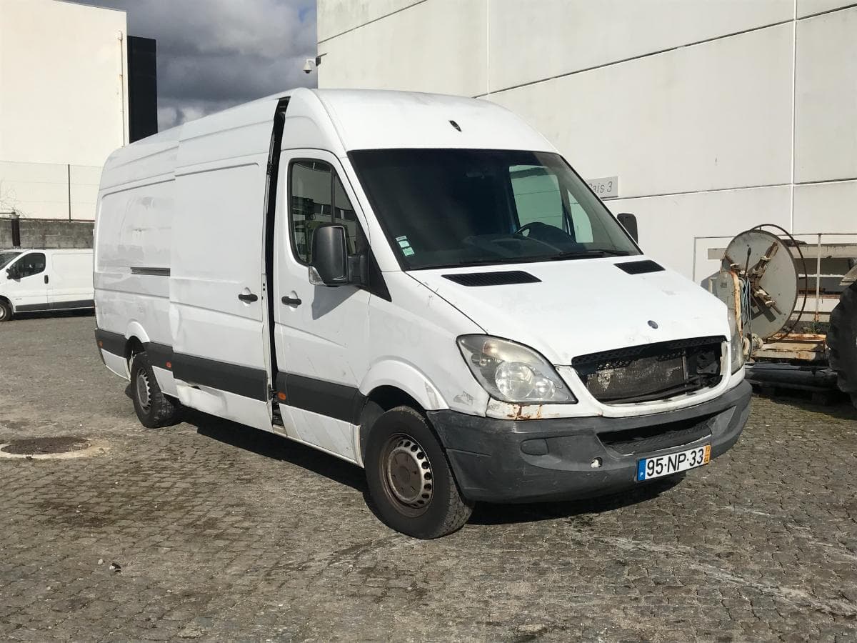 Mercedes-Benz Sprinter 316 CDI · Ano 2013 — imagem 3